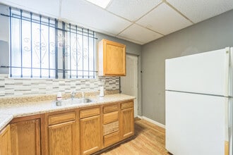 3818 Mt Pleasant Ave in Baltimore, MD - Building Photo - Building Photo