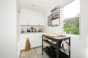 7817 Easton St in Houston, TX - Building Photo - Building Photo