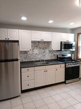 14 Boylston St in Easthampton, MA - Building Photo - Building Photo