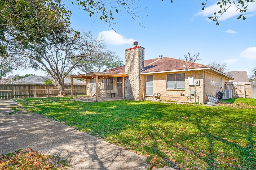 927 Comstock Springs Dr in Katy, TX - Building Photo