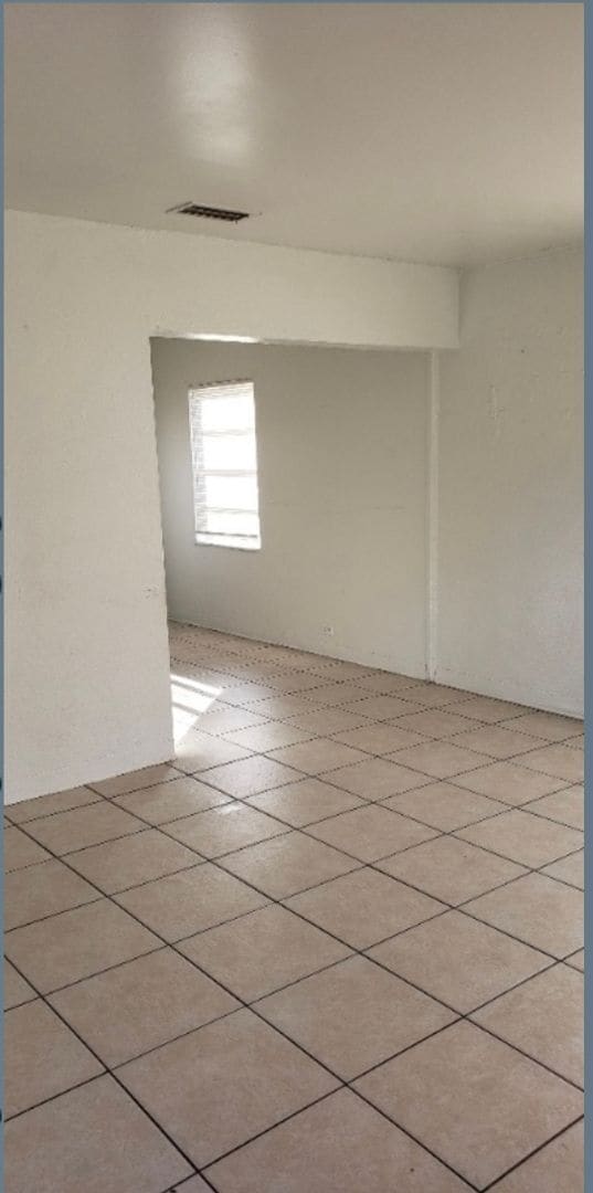 1107 E Main St in Leesburg, FL - Building Photo - Building Photo