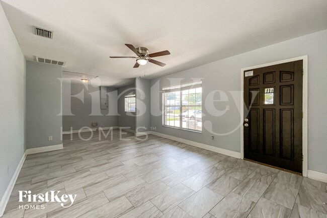 1101 Melrose St in Seffner, FL - Building Photo - Building Photo