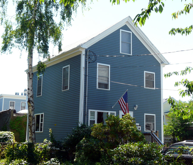 22 Becket St in Salem, MA - Foto de edificio - Building Photo