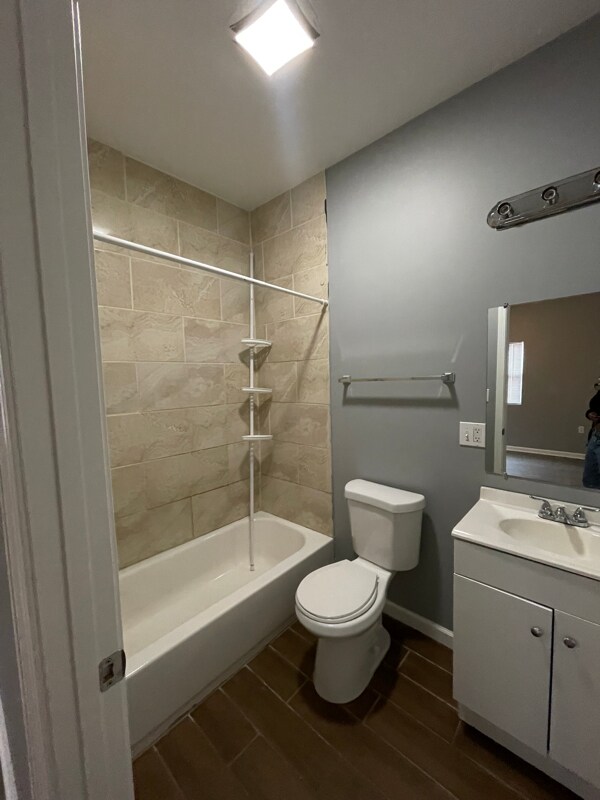 1342 Berry Blvd in Louisville, KY - Building Photo - Building Photo