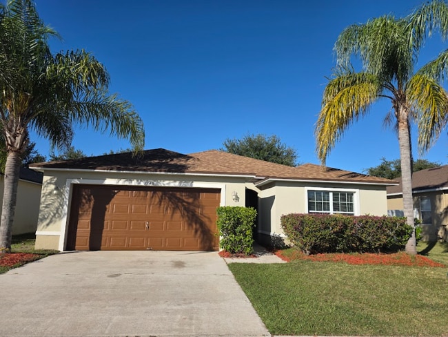 property at 1745 Strathmore Cir