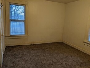 2416 Maple Ave in Terre Haute, IN - Building Photo - Building Photo