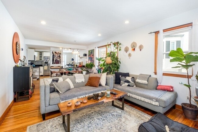 76 Pierce St, Unit #1