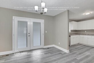 3724 Manhattan Dr in Decatur, GA - Building Photo - Building Photo