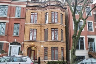 1927 N Sedgwick St in Chicago, IL - Building Photo