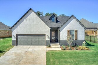 2509 Rumble Ln in Edmond, OK - Building Photo - Building Photo