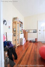 8 A Forest St, Unit #1L in Cambridge, MA - Foto de edificio - Building Photo