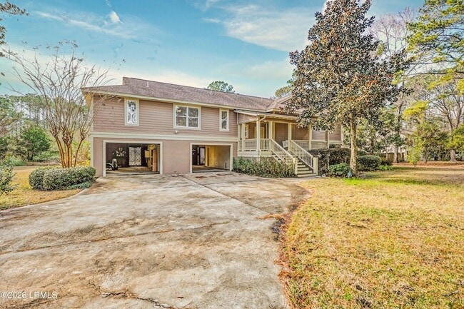 1812 Dolphin Row Dr in Beaufort, SC - Foto de edificio - Building Photo