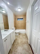 2021 Bay Dr in Miami Beach, FL - Building Photo - Building Photo