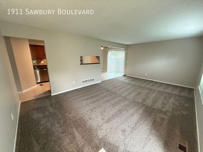 1911 Sawbury Blvd in Columbus, OH - Building Photo - Building Photo