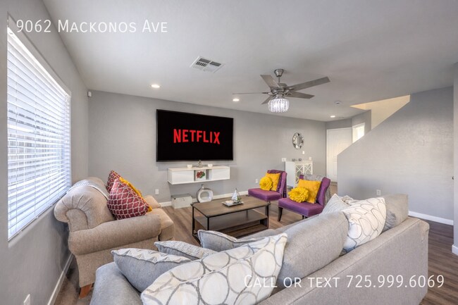 9062 Mackanos Ave in Las Vegas, NV - Building Photo - Building Photo