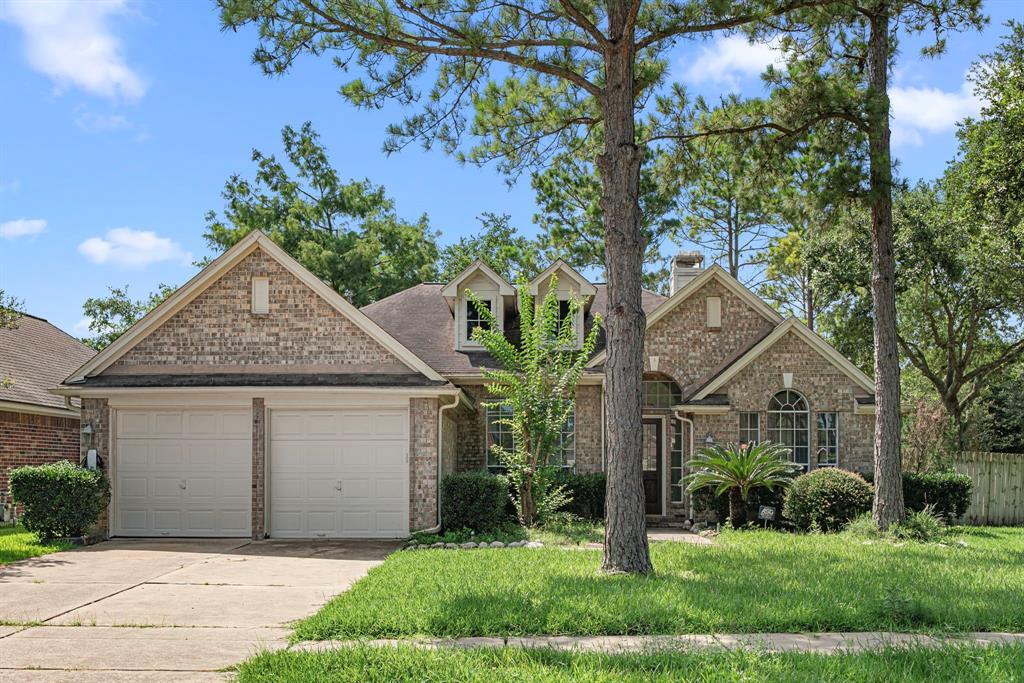 3515 Endicott Ln in Pearland, TX - Building Photo