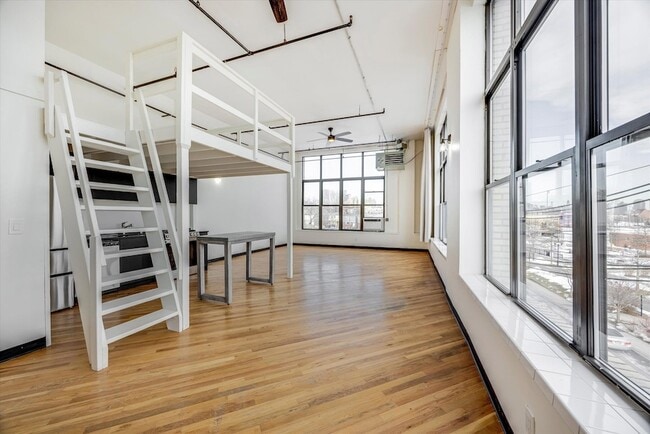 property at 2 Union St