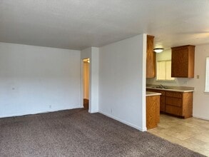 2639 Albert Rd in Anderson, CA - Building Photo - Building Photo