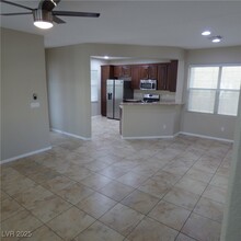 8553 Tellima Ct in Las Vegas, NV - Foto de edificio - Building Photo