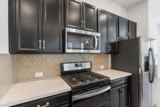 13615 Terrett Trce in Austin, TX - Building Photo - Building Photo