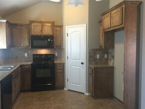 9028 SW 46th St in Oklahoma City, OK - Building Photo - Building Photo