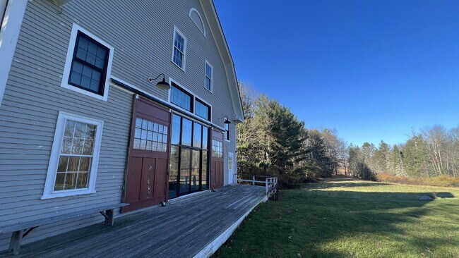 13 Tavern Wy in Durham, NH - Building Photo - Building Photo