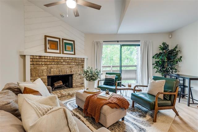 7640 W Greenway Blvd in Dallas, TX - Building Photo - Building Photo