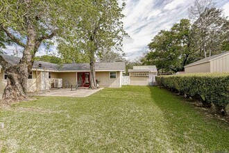 404 Hood St in Donaldsonville, LA - Building Photo - Building Photo