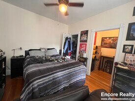 65 Park Dr, Unit 17 in Boston, MA - Building Photo