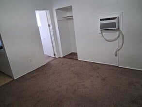 3550 W 3rd St, Unit 3rd Street Cottages in Yuma, AZ - Foto de edificio - Building Photo