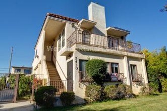 2430 20th St, Unit C in Santa Monica, CA - Building Photo - Building Photo