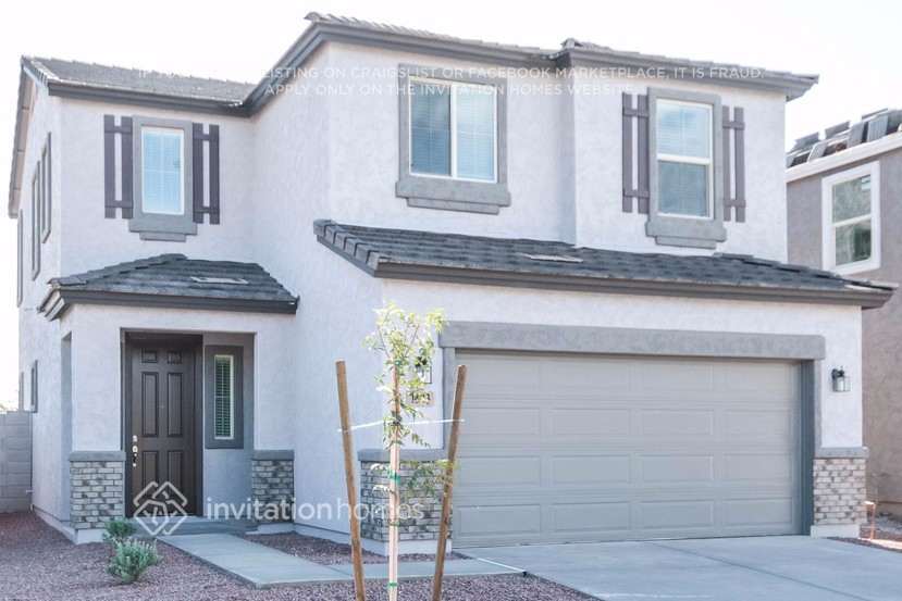 1323 E Palomino Way in Queen Creek, AZ - Building Photo