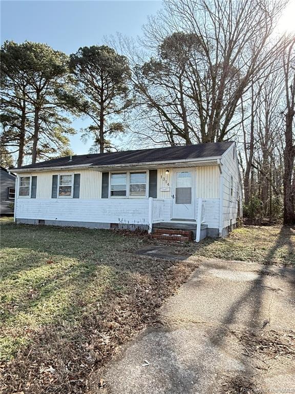 1314 Colebrook Dr in Hampton, VA - Building Photo - Building Photo