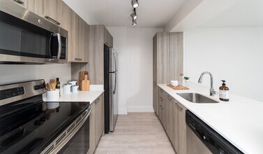 Bay Parc in Miami, FL - Building Photo - Building Photo