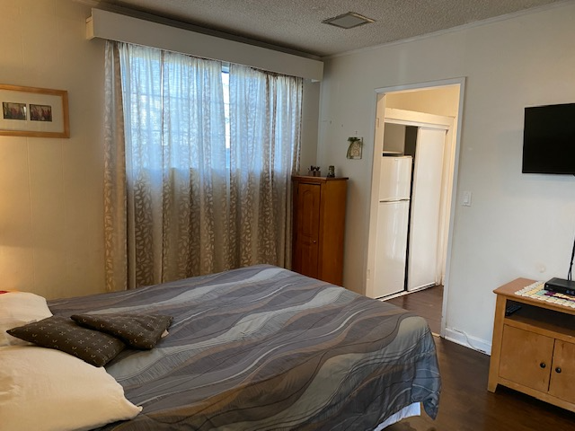 15340 Hart St in Los Angeles, CA - Building Photo - Building Photo