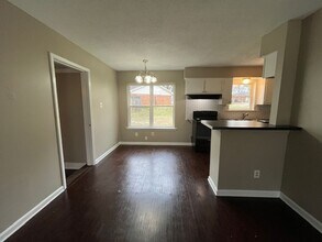 2600 Eastbrook Dr in Horn Lake, MS - Building Photo - Building Photo