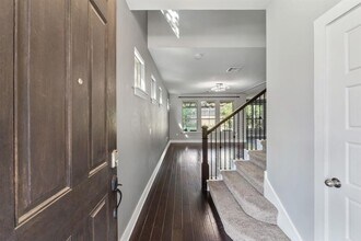 9532 Hunter Ln in Austin, TX - Building Photo - Building Photo