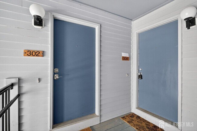 304 Aspen Dr in Plainsboro, NJ - Building Photo - Building Photo