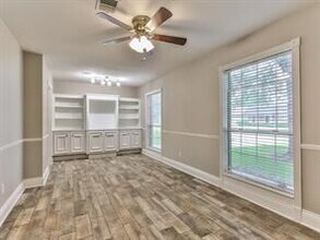 13727 Overbrook Ln in Houston, TX - Building Photo - Building Photo