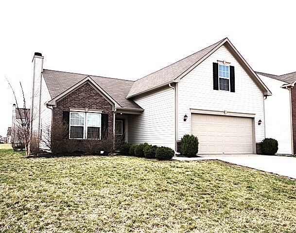 11 Fillmore Way in Westfield, IN - Building Photo