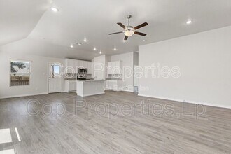 1133 Eagle Xing in Seguin, TX - Building Photo - Building Photo