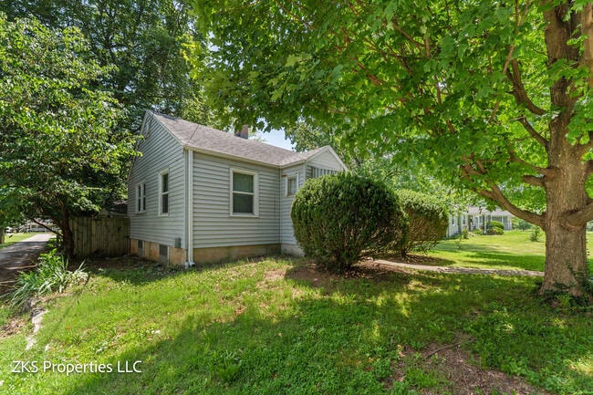 1016 E Blaine St in Springfield, MO - Foto de edificio - Building Photo