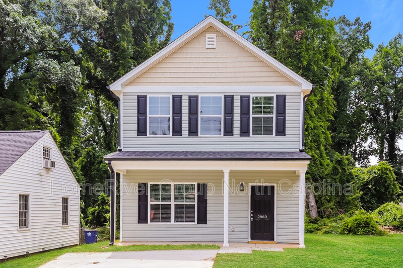 2860 Greenway Ave NW in Winston-Salem, NC - Building Photo