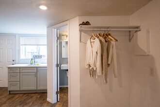 4770 Bancroft St Studio B, Unit 4768 in San Diego, CA - Foto de edificio - Building Photo