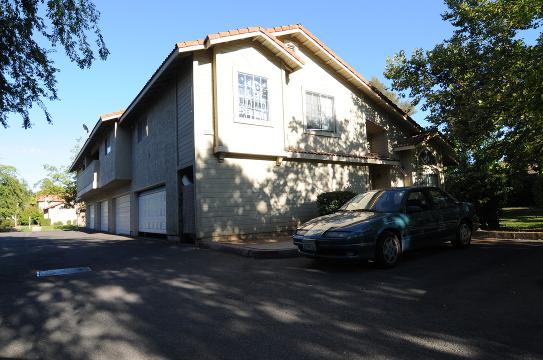 Engle Gardens in Carmichael, CA - Building Photo