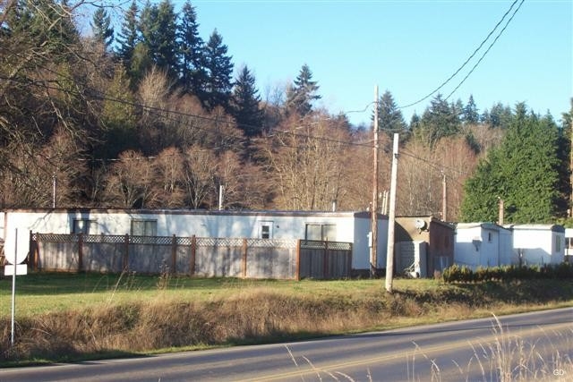 1407 NW Kerron St in Winlock, WA - Building Photo