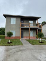 5549-5551 Bressler Dr in Wichita, KS - Building Photo