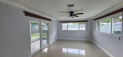 1308 NW 2nd St in Delray Beach, FL - Building Photo - Building Photo