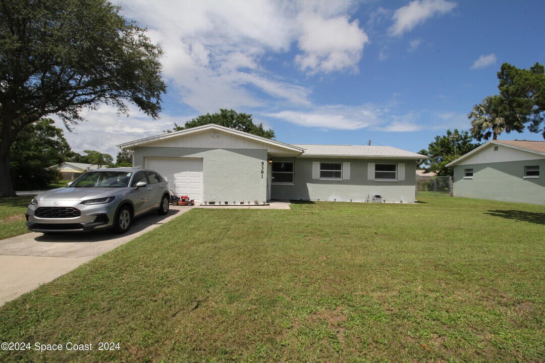 5381 Frederick Ave in Melbourne, FL - Building Photo
