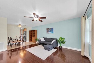 10032 65th Ave N in St. Petersburg, FL - Building Photo - Building Photo